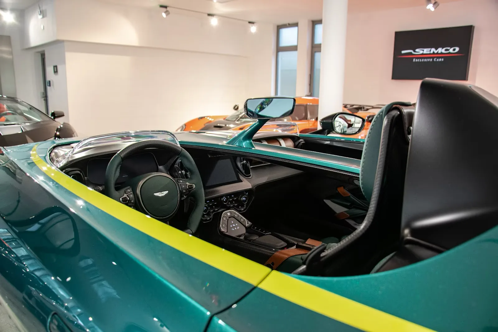 Aston Martin V12 Vantage Speedster
