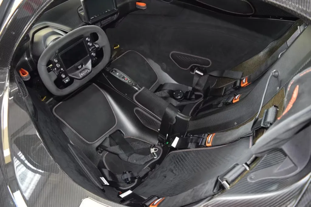 Aston Martin Valkyrie 1of150