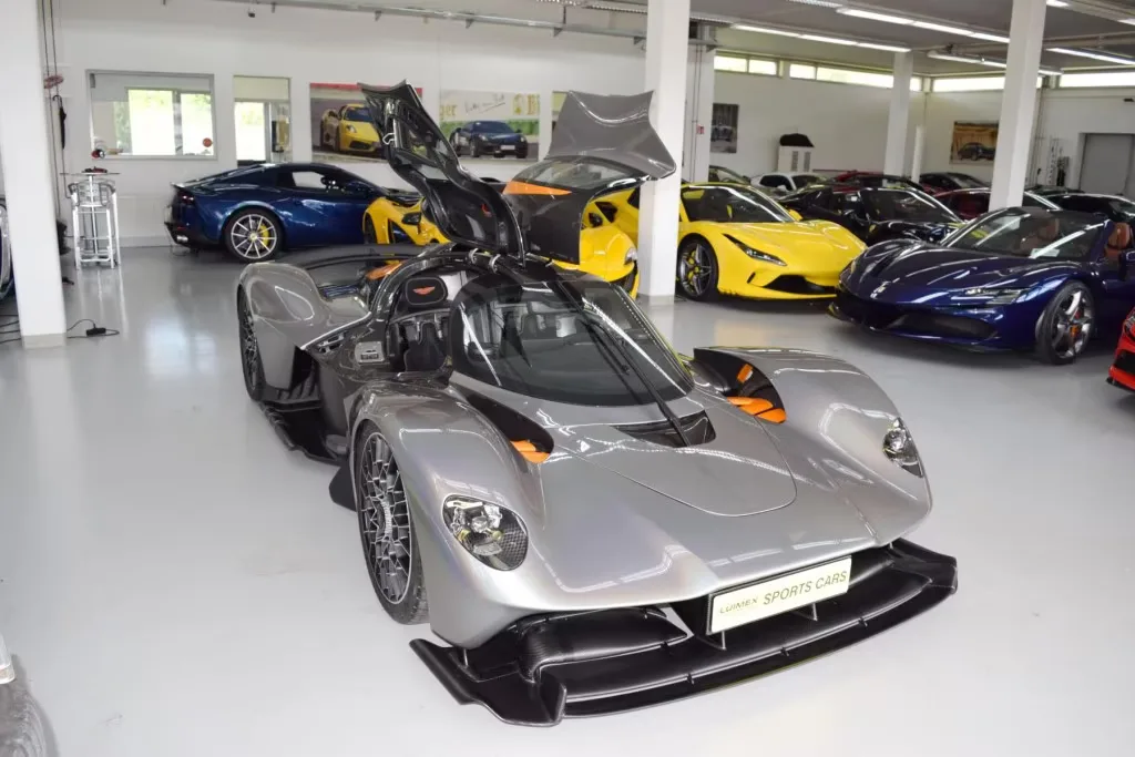 Aston Martin Valkyrie 1of150