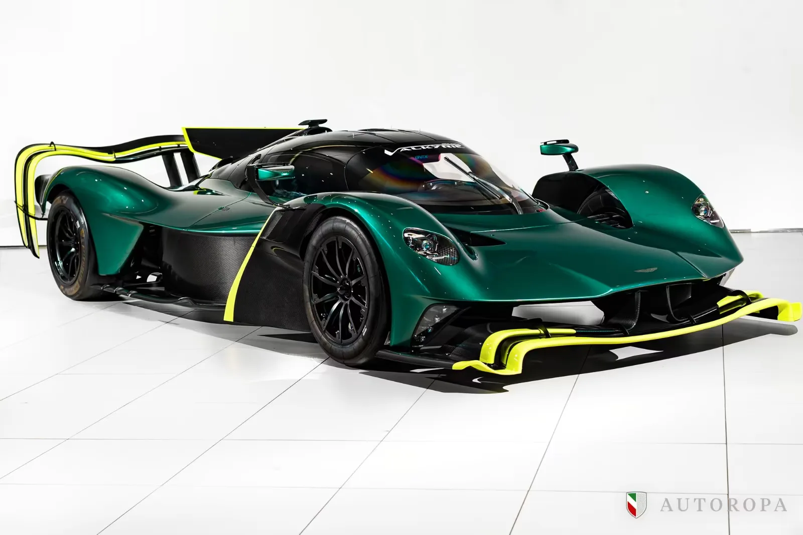 Aston Martin Valkyrie AMR Pro Track Edition