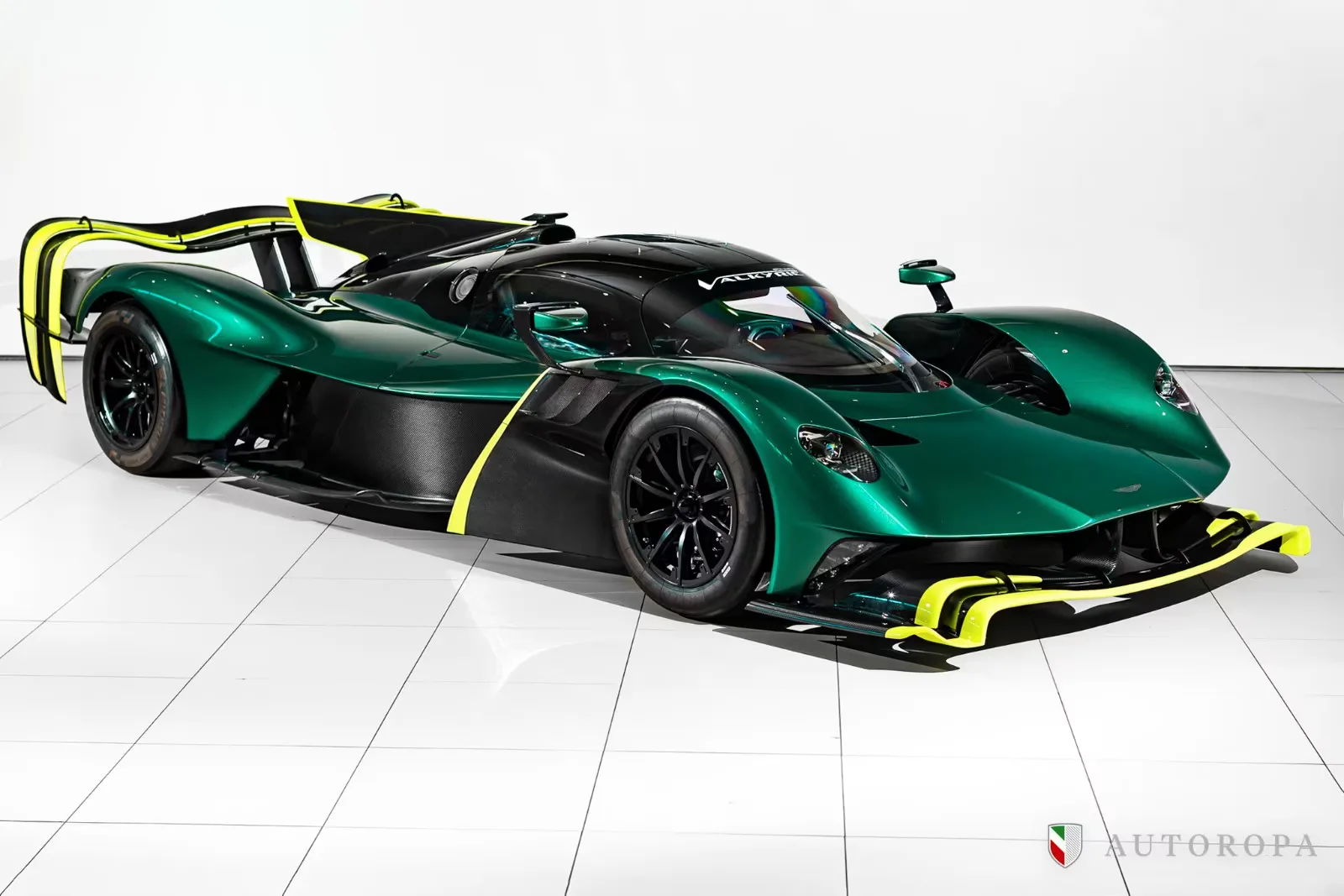 Aston Martin Valkyrie AMR Pro Track Edition