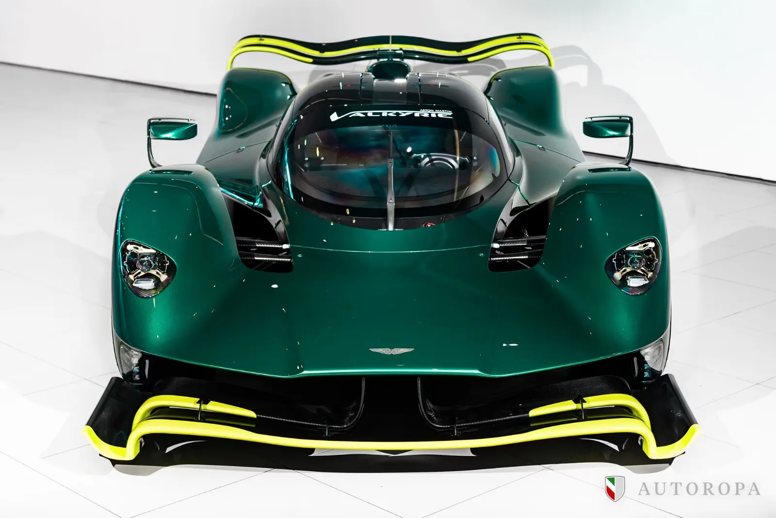 Aston Martin Valkyrie AMR Pro Track Edition