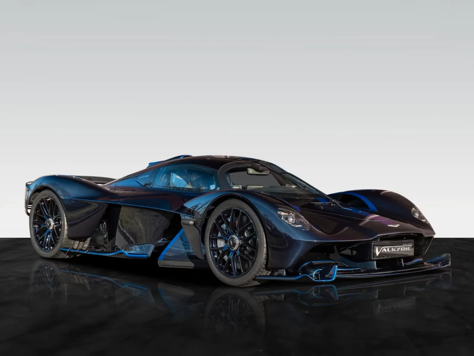 Aston Martin Valkyrie Spider Q Blue Carbon