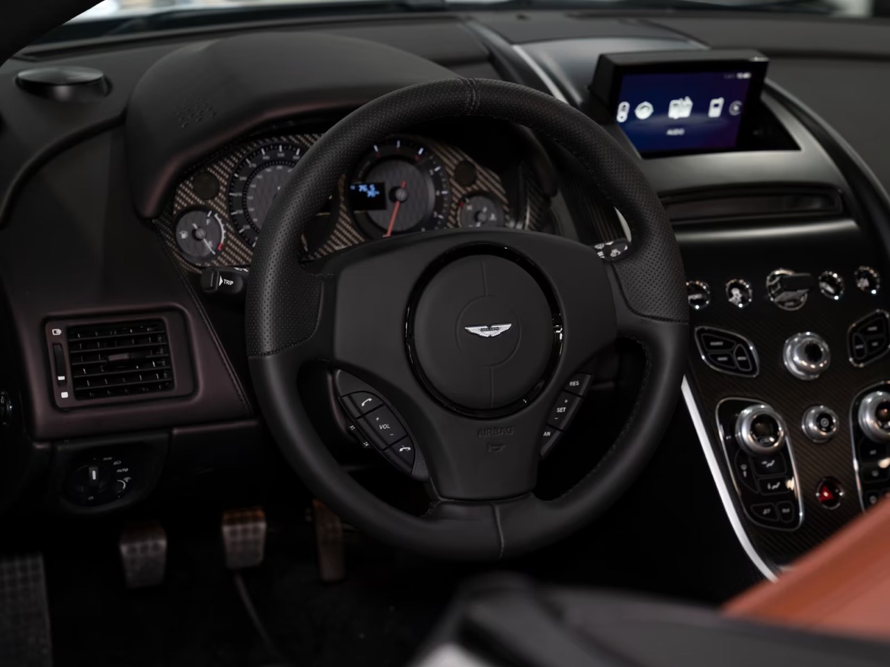 Aston Martin V12 Vantage V600