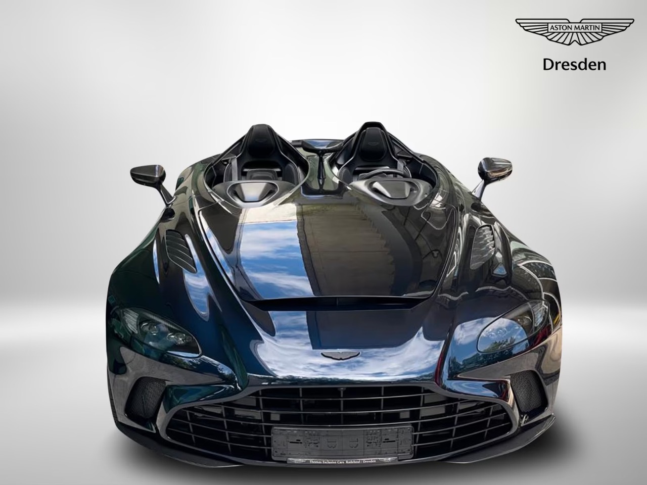 Aston Martin V12 Speedster
