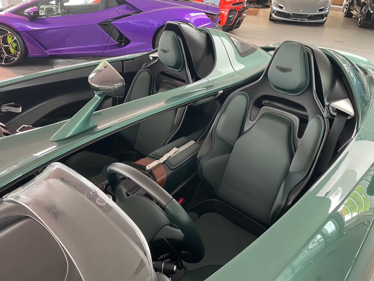 Aston Martin V12 Speedster