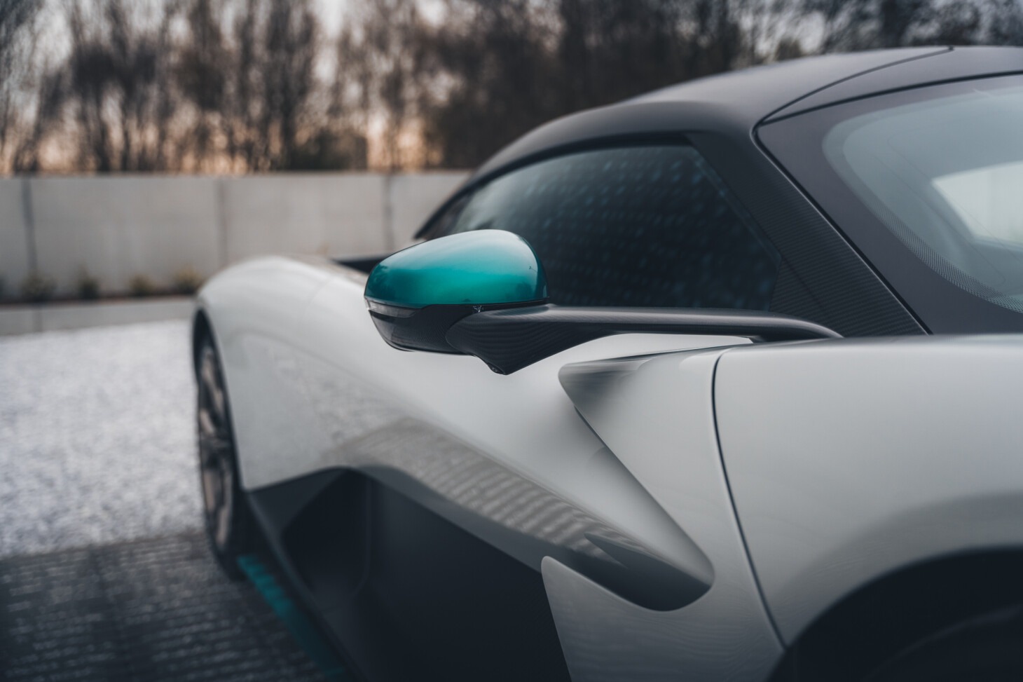 Aston Martin Valhalla