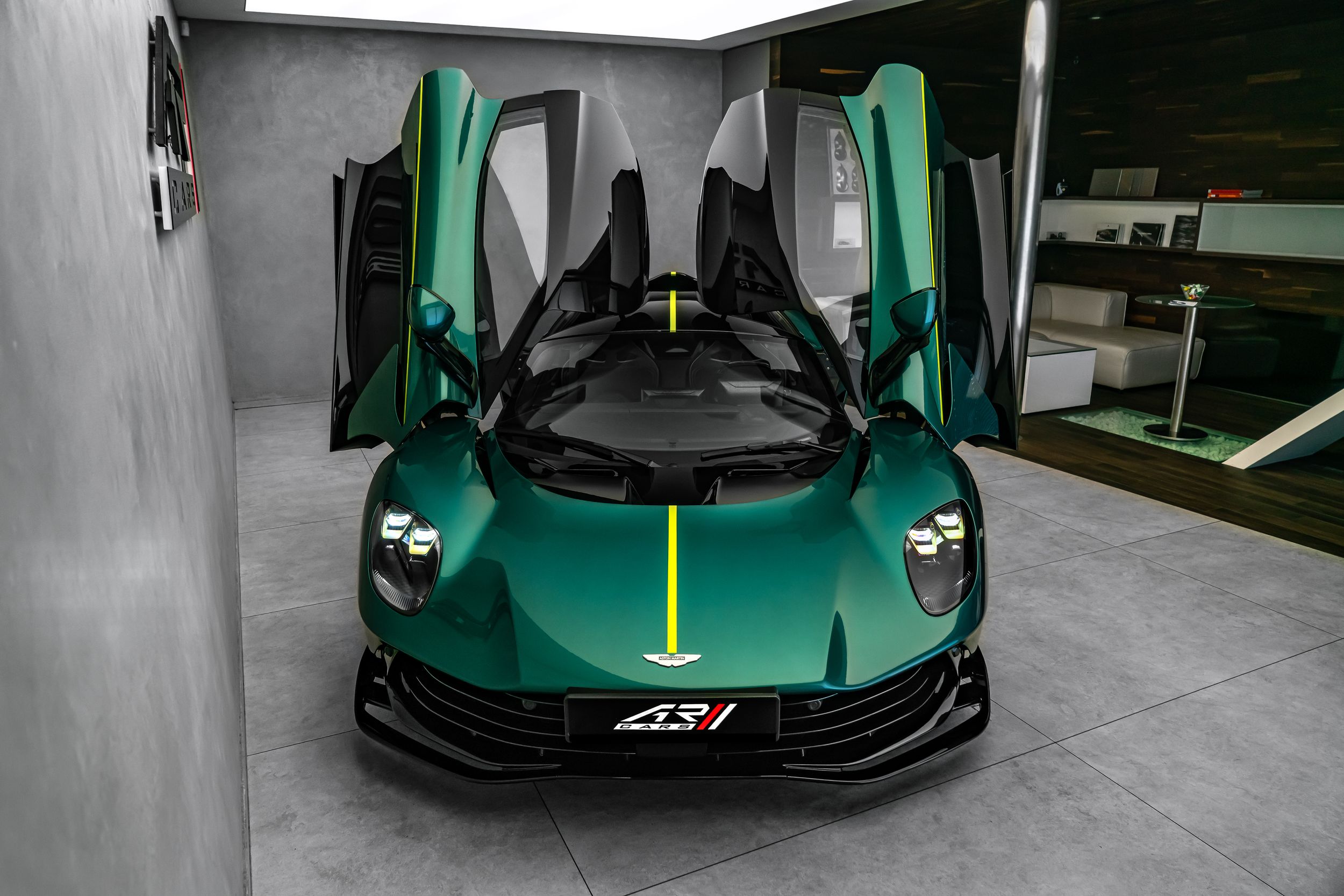 Aston Martin Valhalla