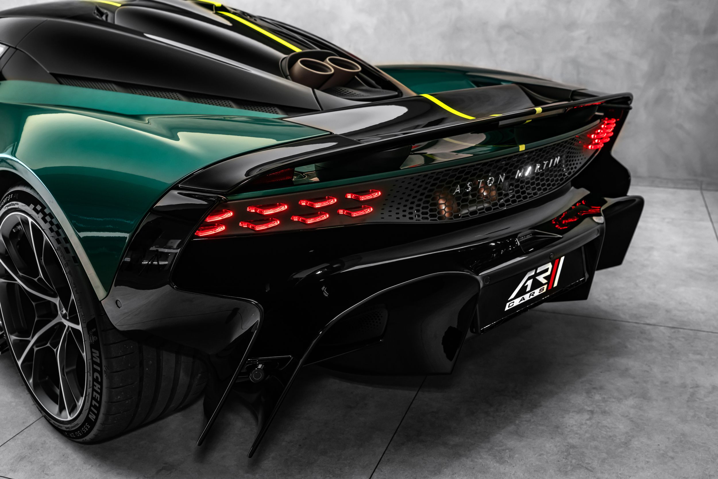 Aston Martin Valhalla