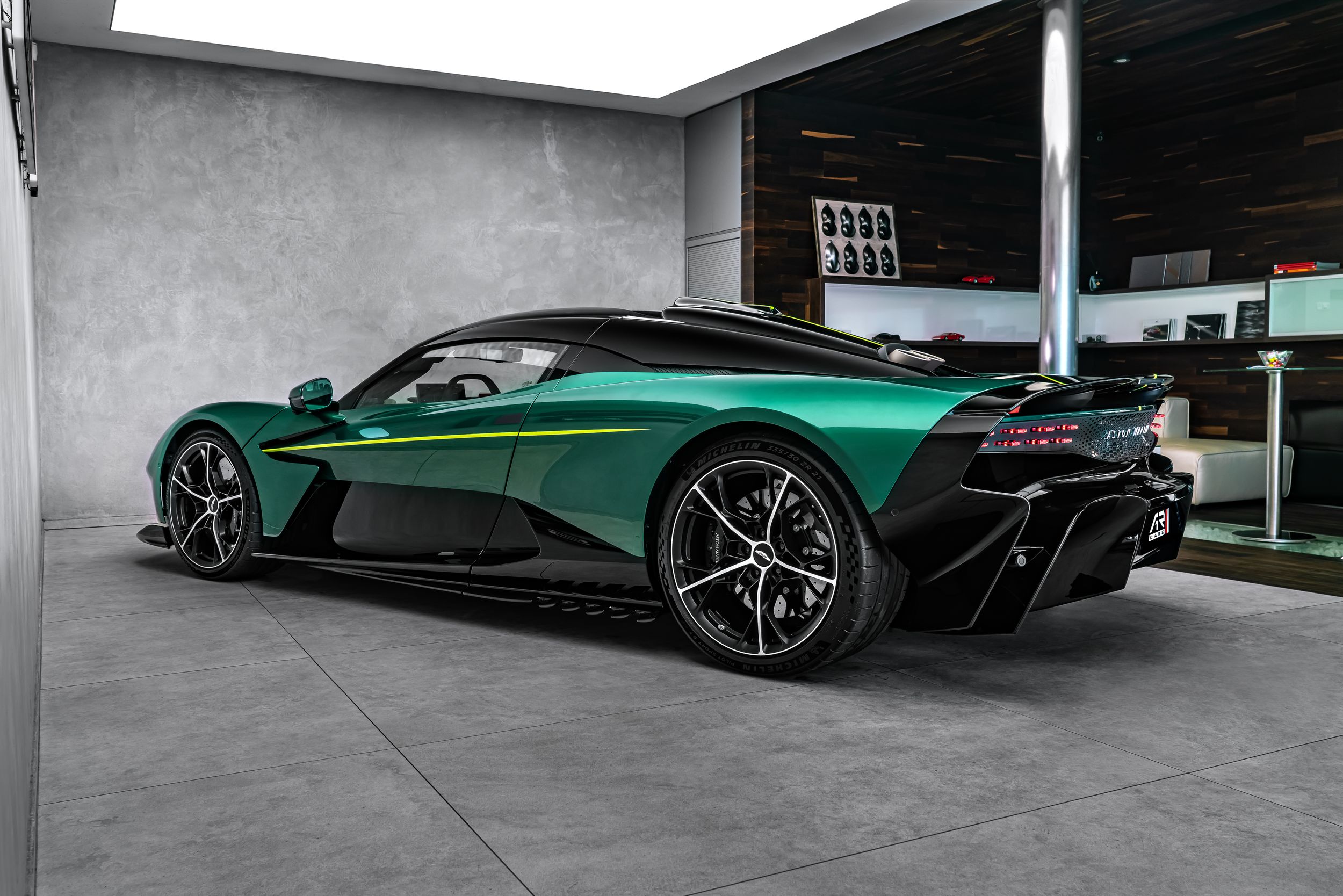 Aston Martin Valhalla