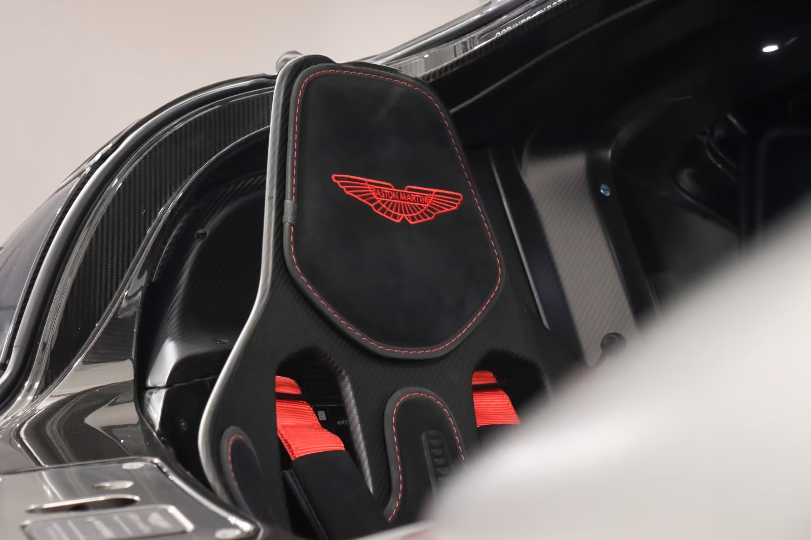 Aston Martin Valkyrie