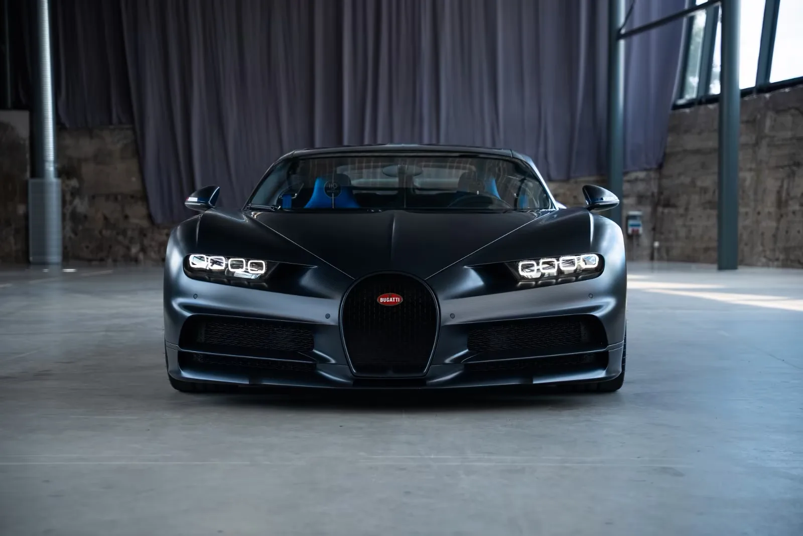 Bugatti Chiron (Collector Unit)