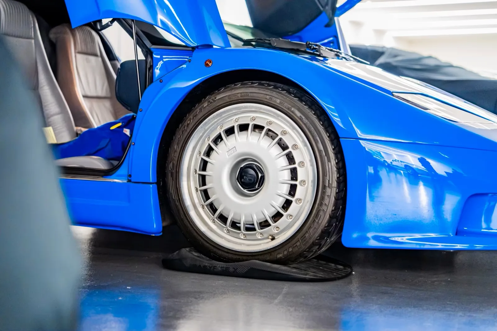 Bugatti EB 110