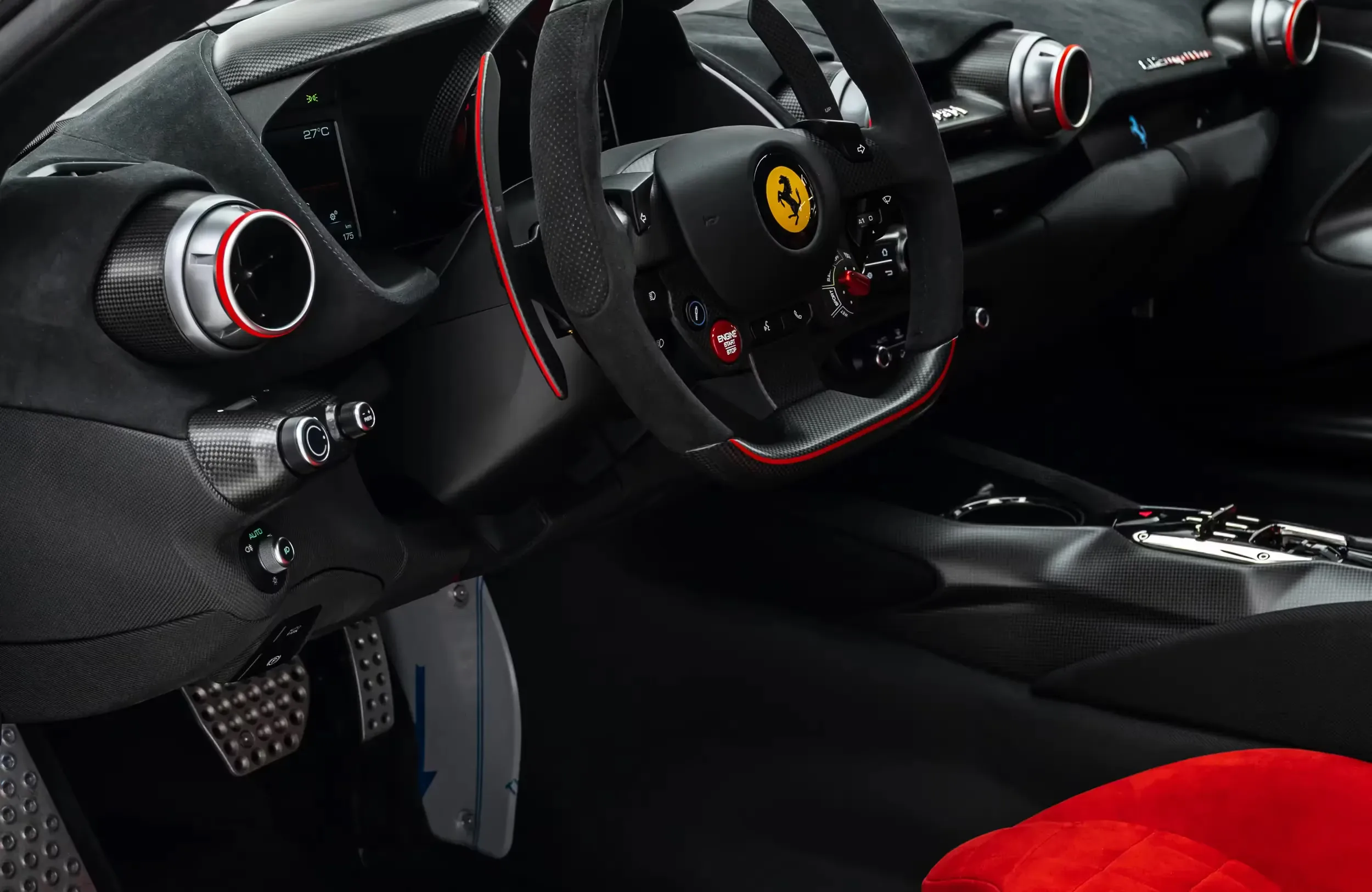 Ferrari 812 Competizione
