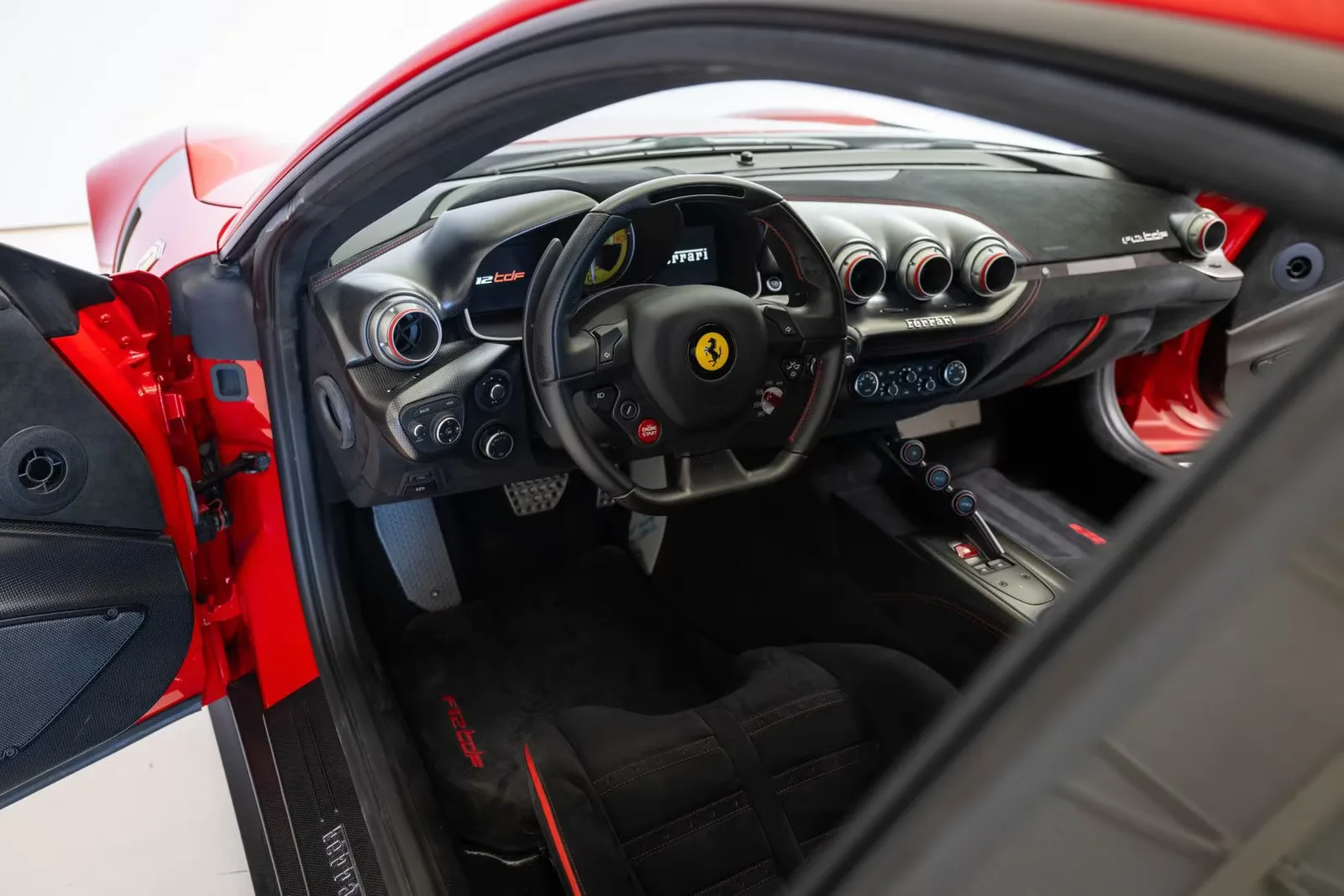 Ferrari F12 TDF 1