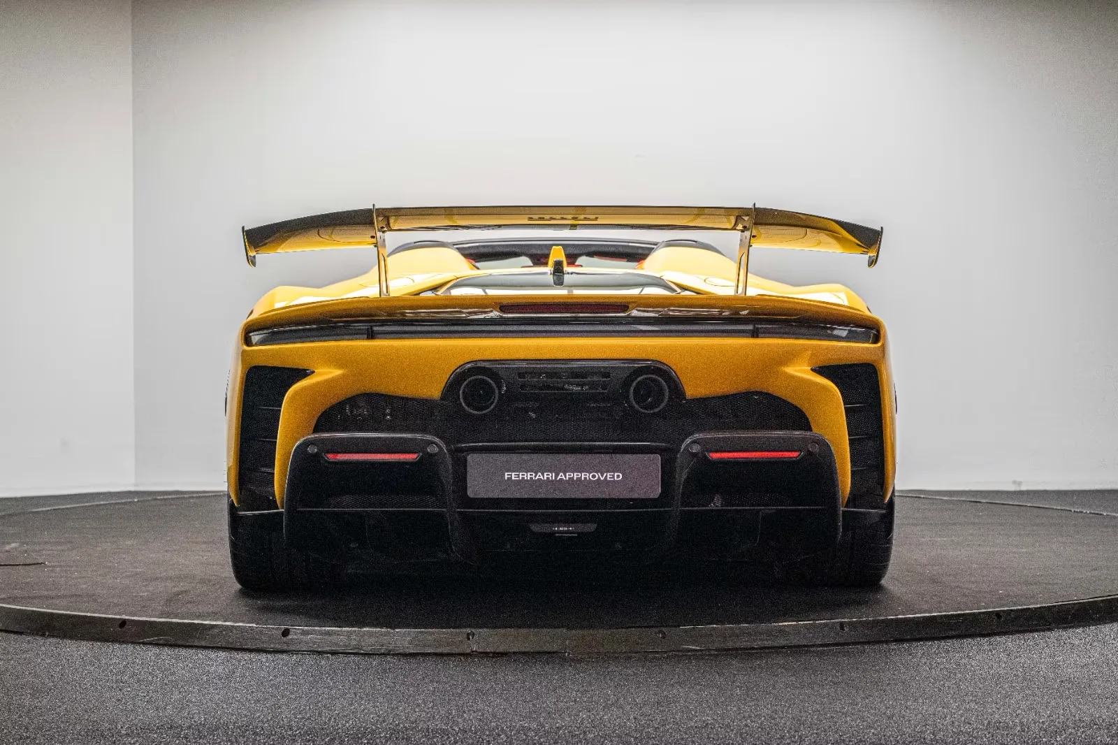 Ferrari SF90 XX SPIDER