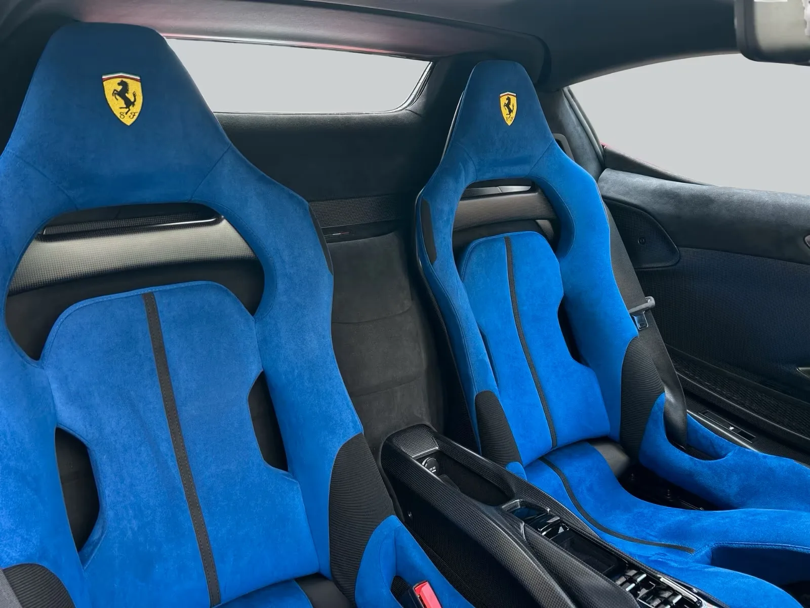 Ferrari SF90 XX Spider 2