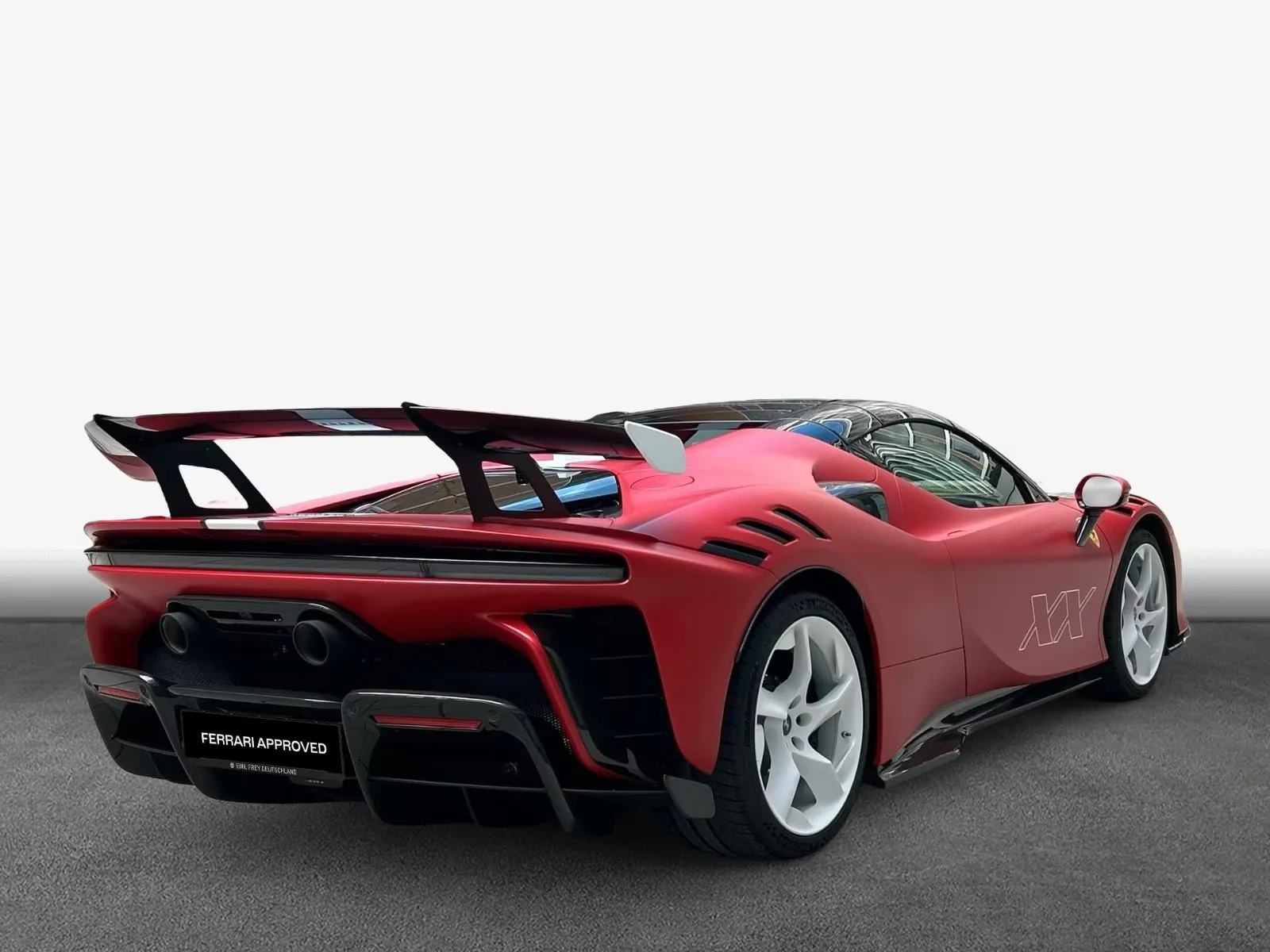 Ferrari SF90 XX Spider 2