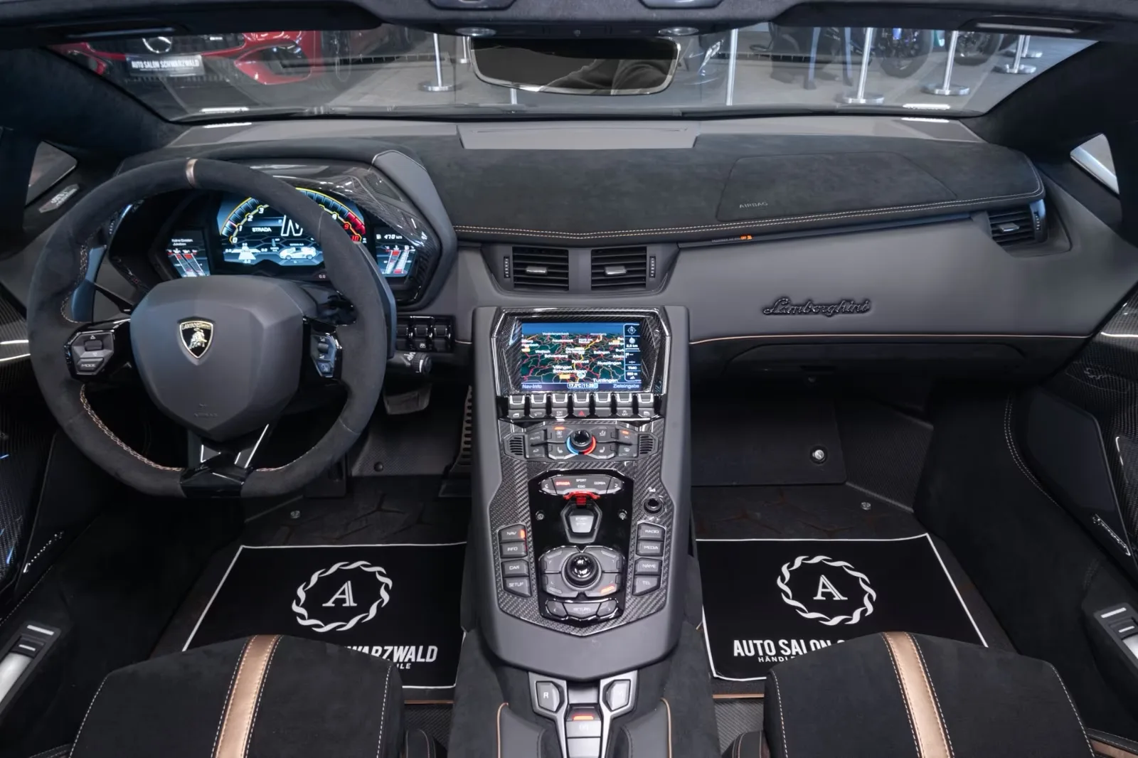 Lamborghini Aventador SVJ Roadster