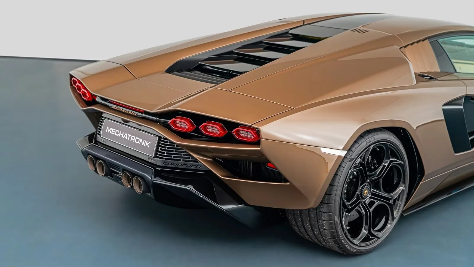 Lamborghini Countach LPI 800-4