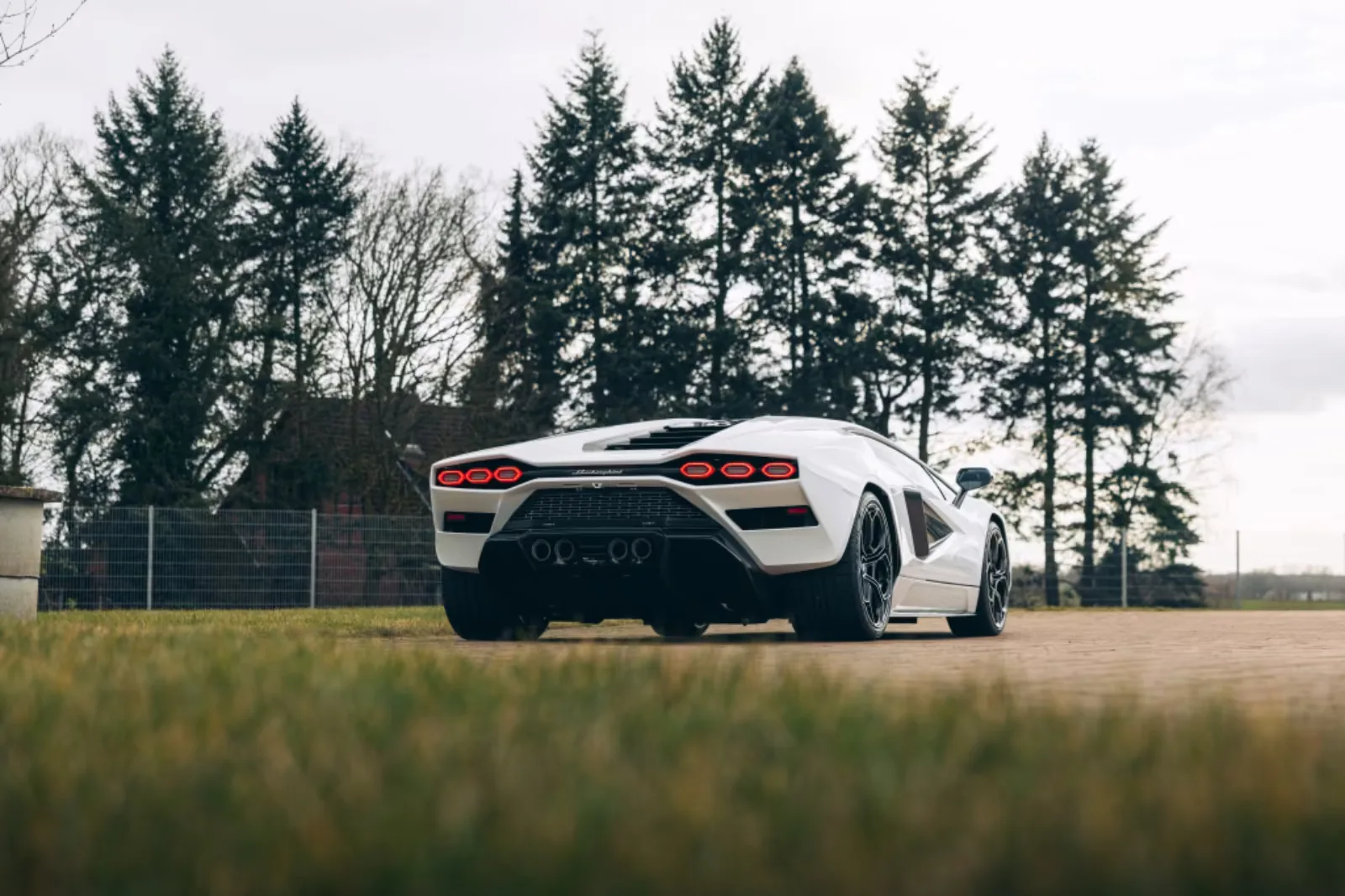 Lamborghini Countach LPI 800-4