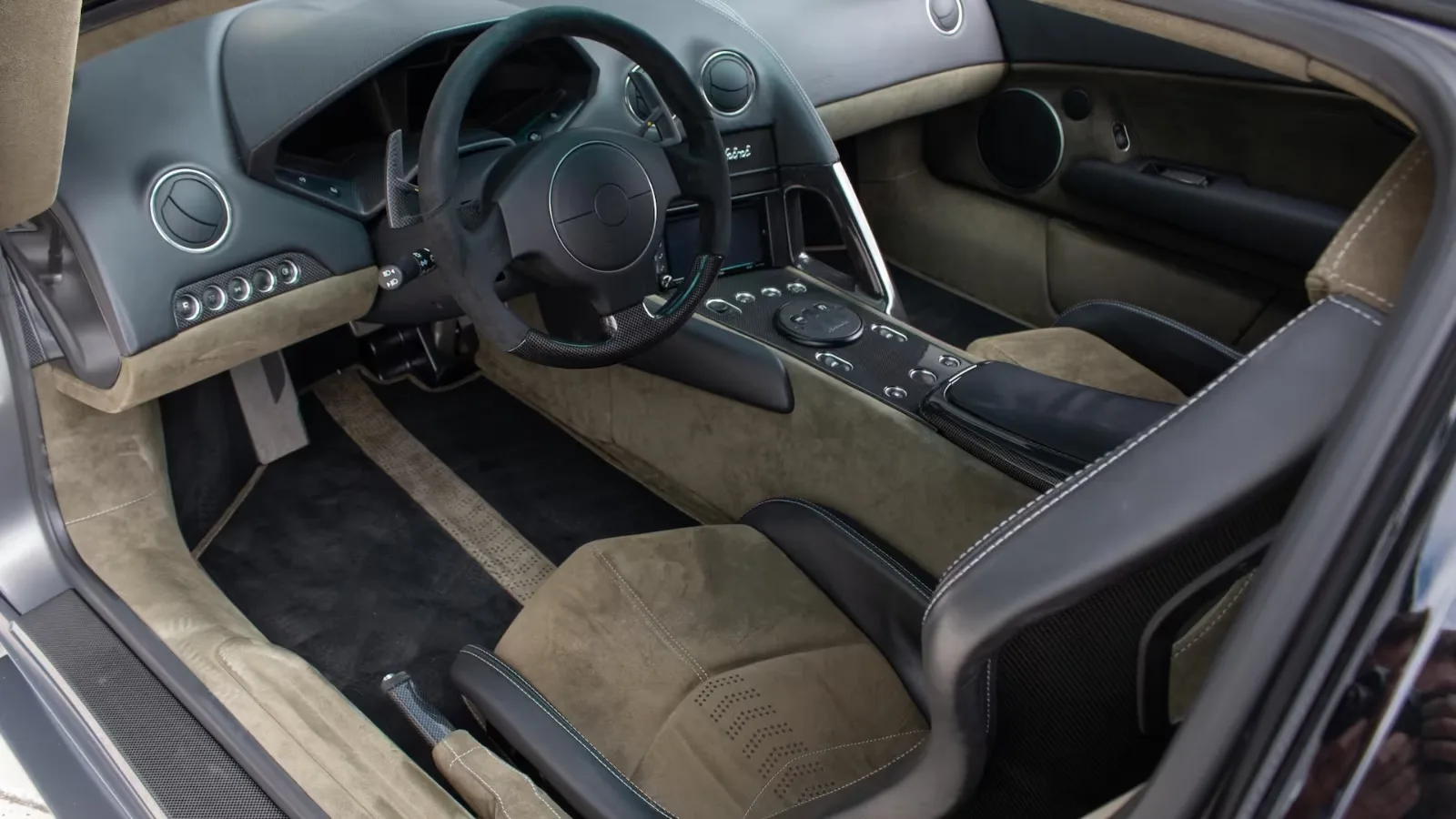 Lamborghini Reventón Coupé For Sale — HYPERLUXE