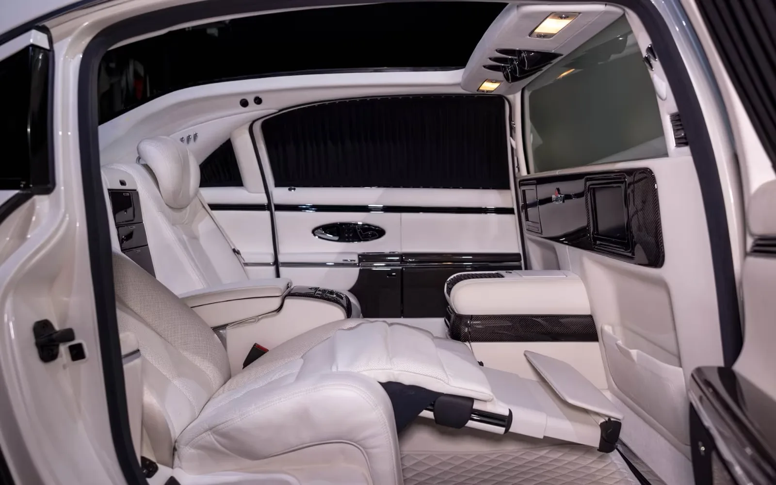 Maybach 62 S Landaulet
