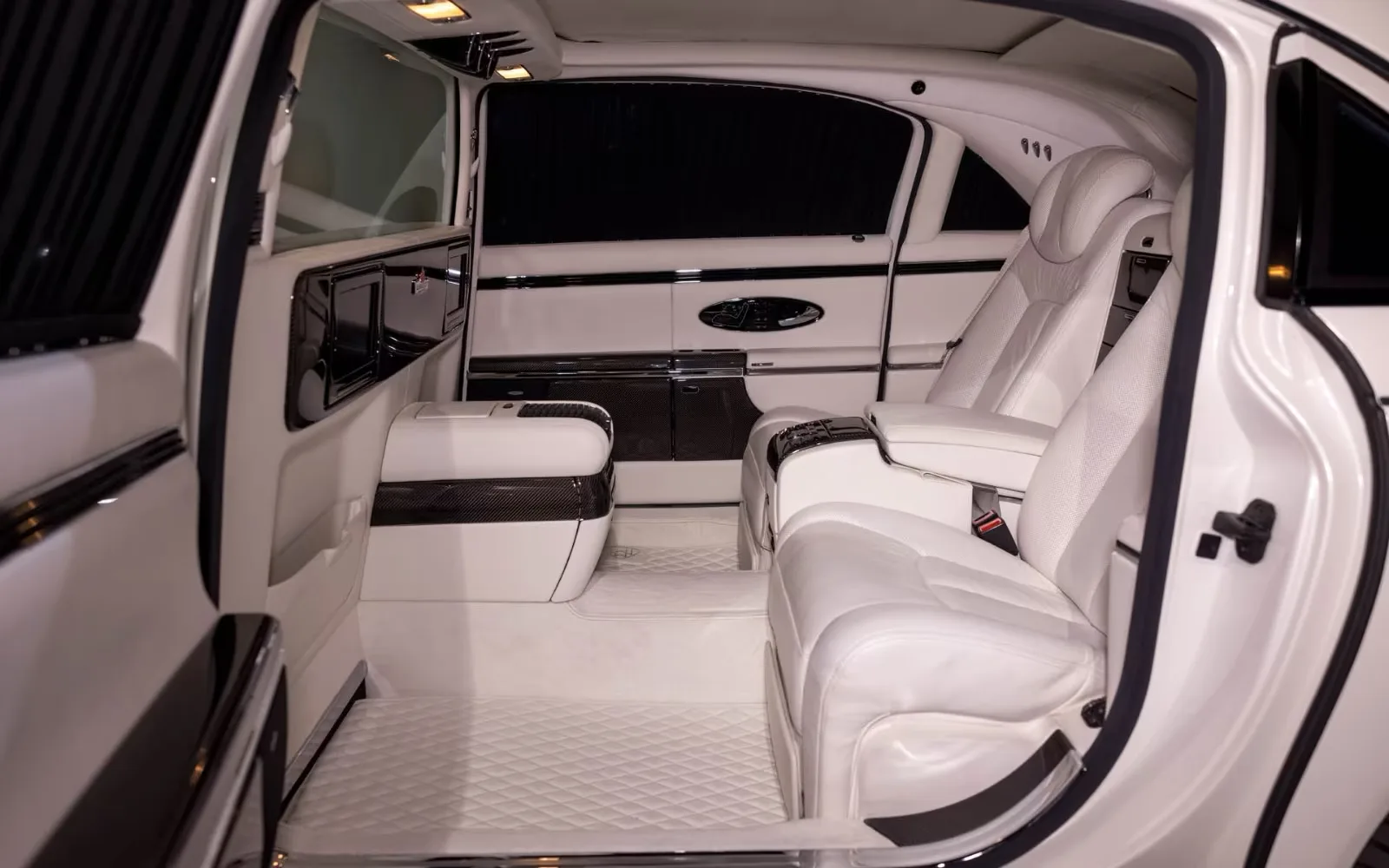 Maybach 62 S Landaulet
