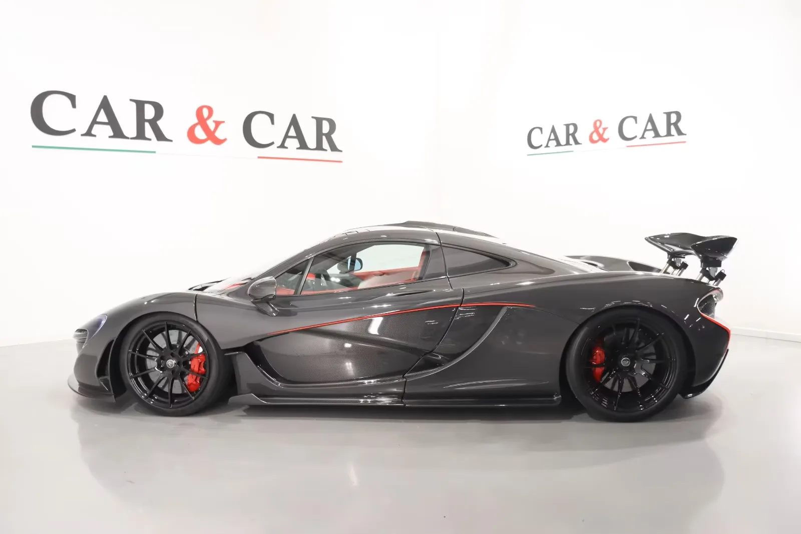 McLaren P1