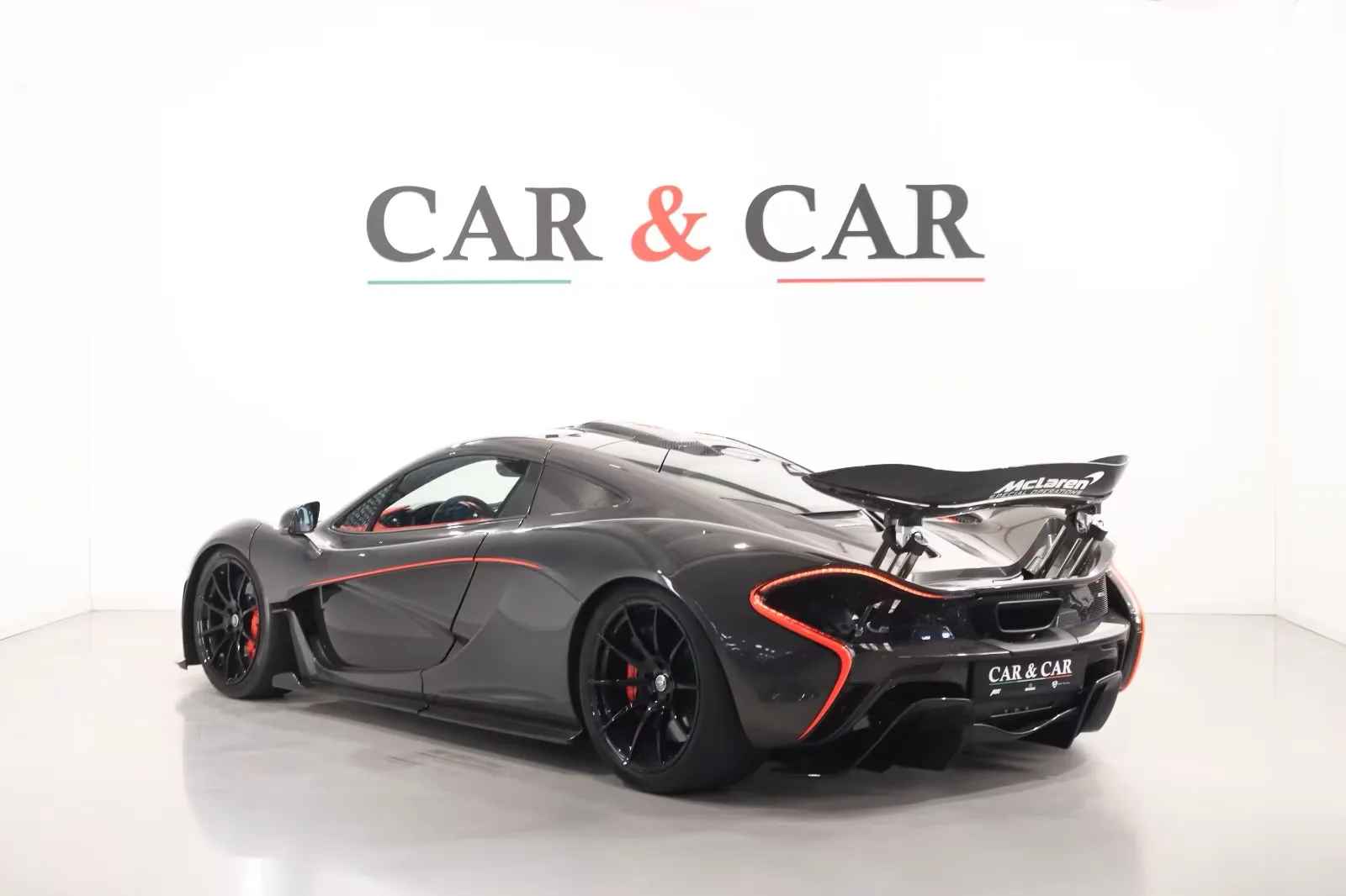 McLaren P1