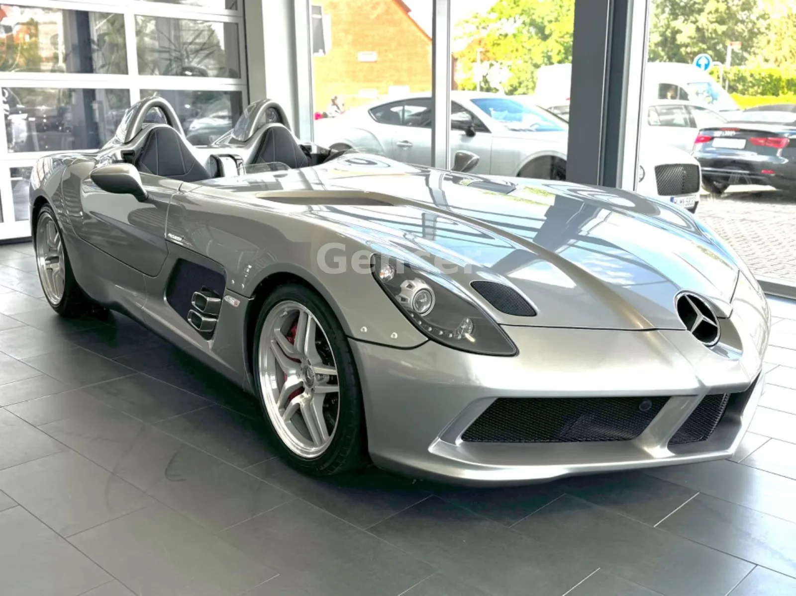 Mercedes-Benz SLR McLaren Stirling Moss