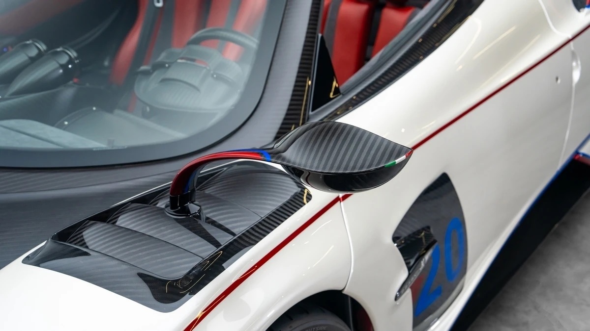 Pagani Huayra Roadster BC