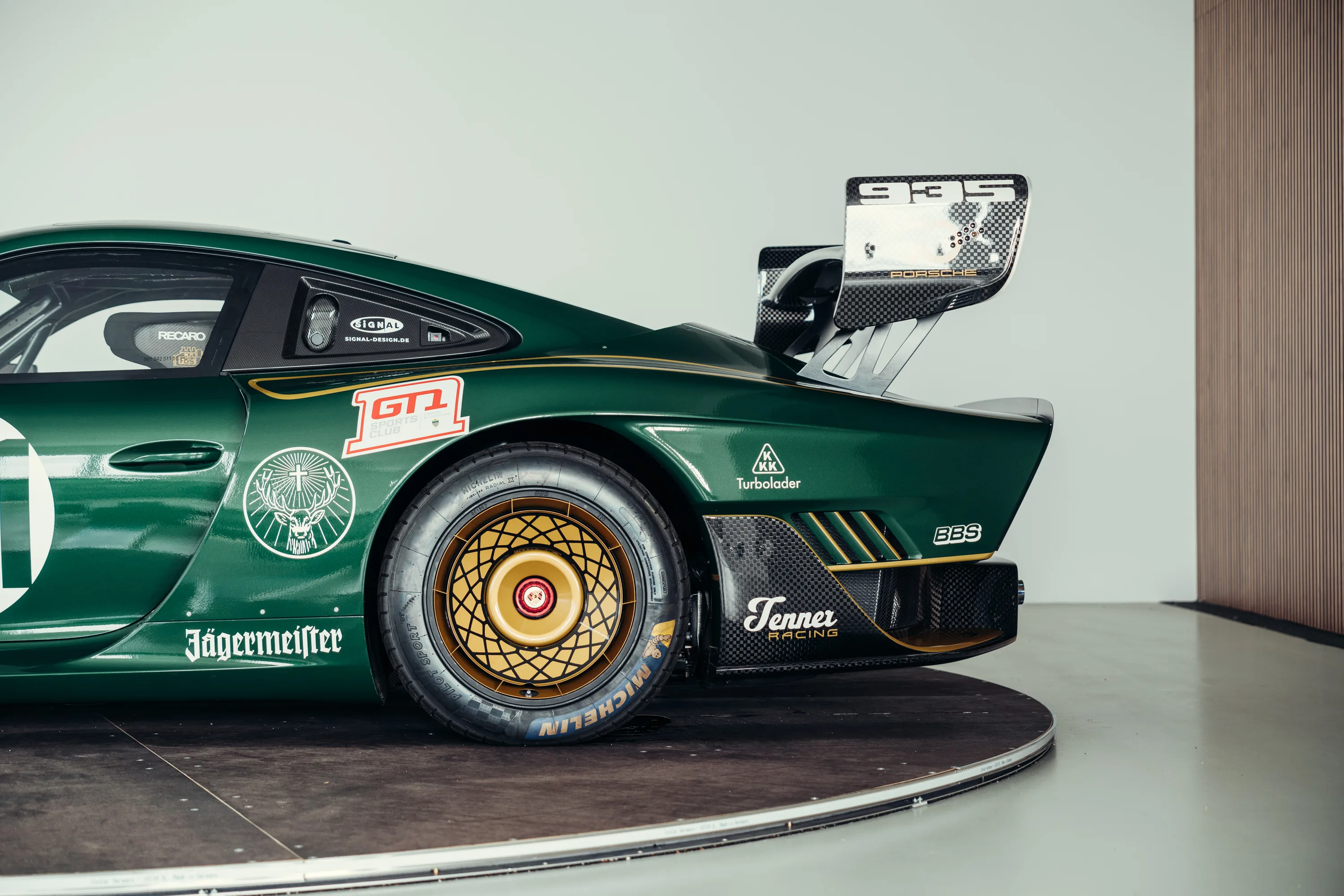 Porsche 935