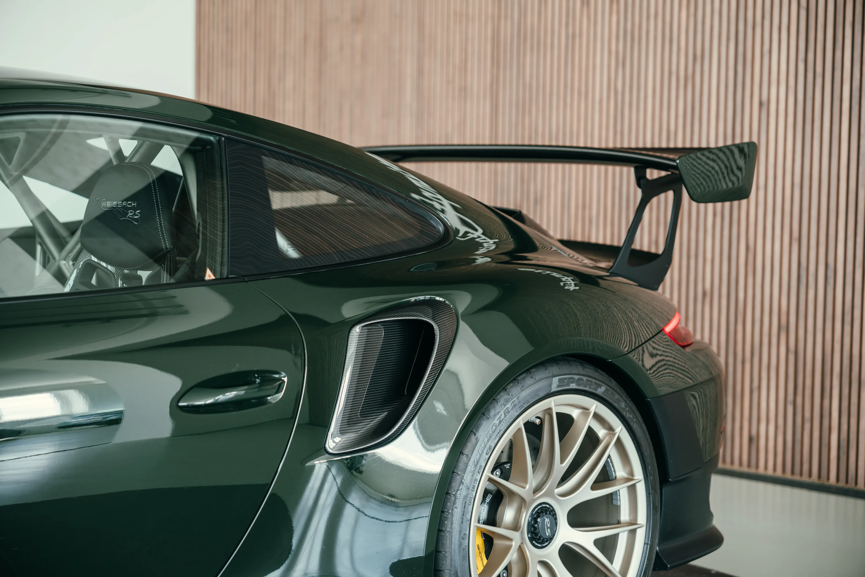 Porsche 911 GT2 RS