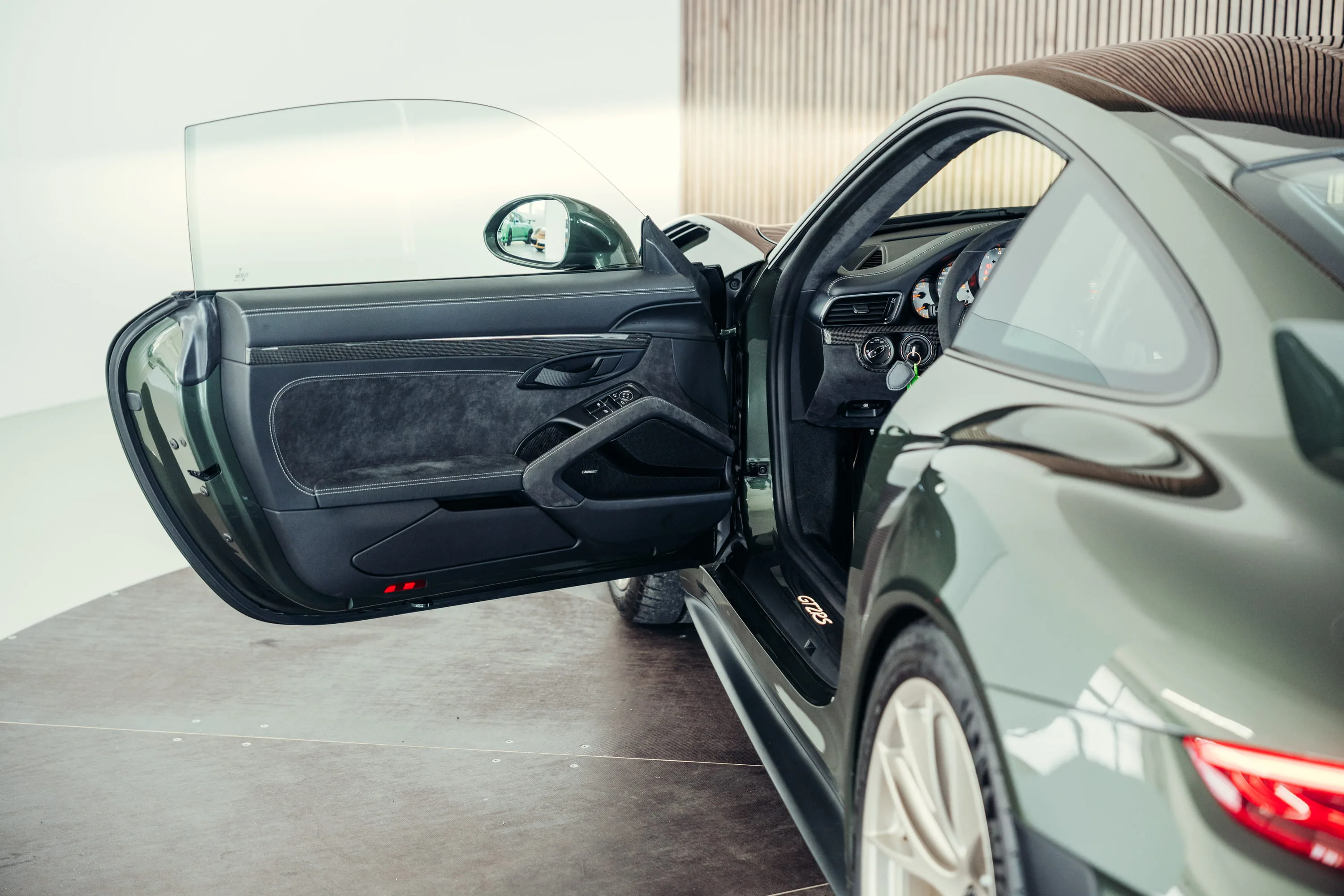 Porsche 911 GT2 RS