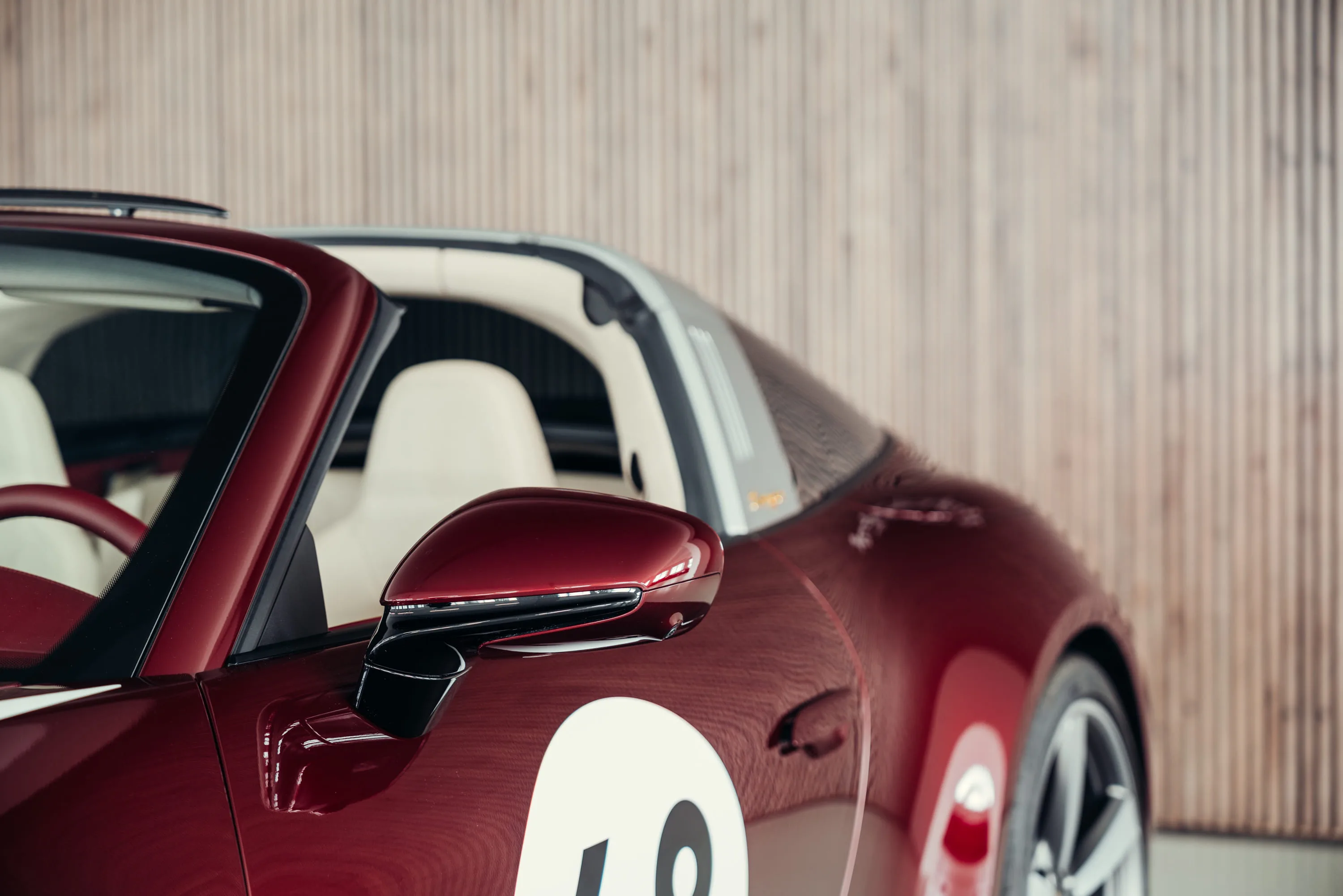 Porsche 911 Targa 4S Heritage Design