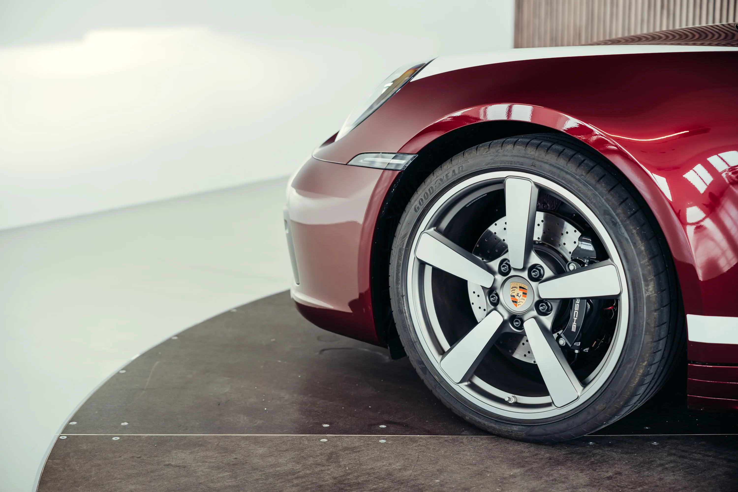 Porsche 911 Targa 4S Heritage Design