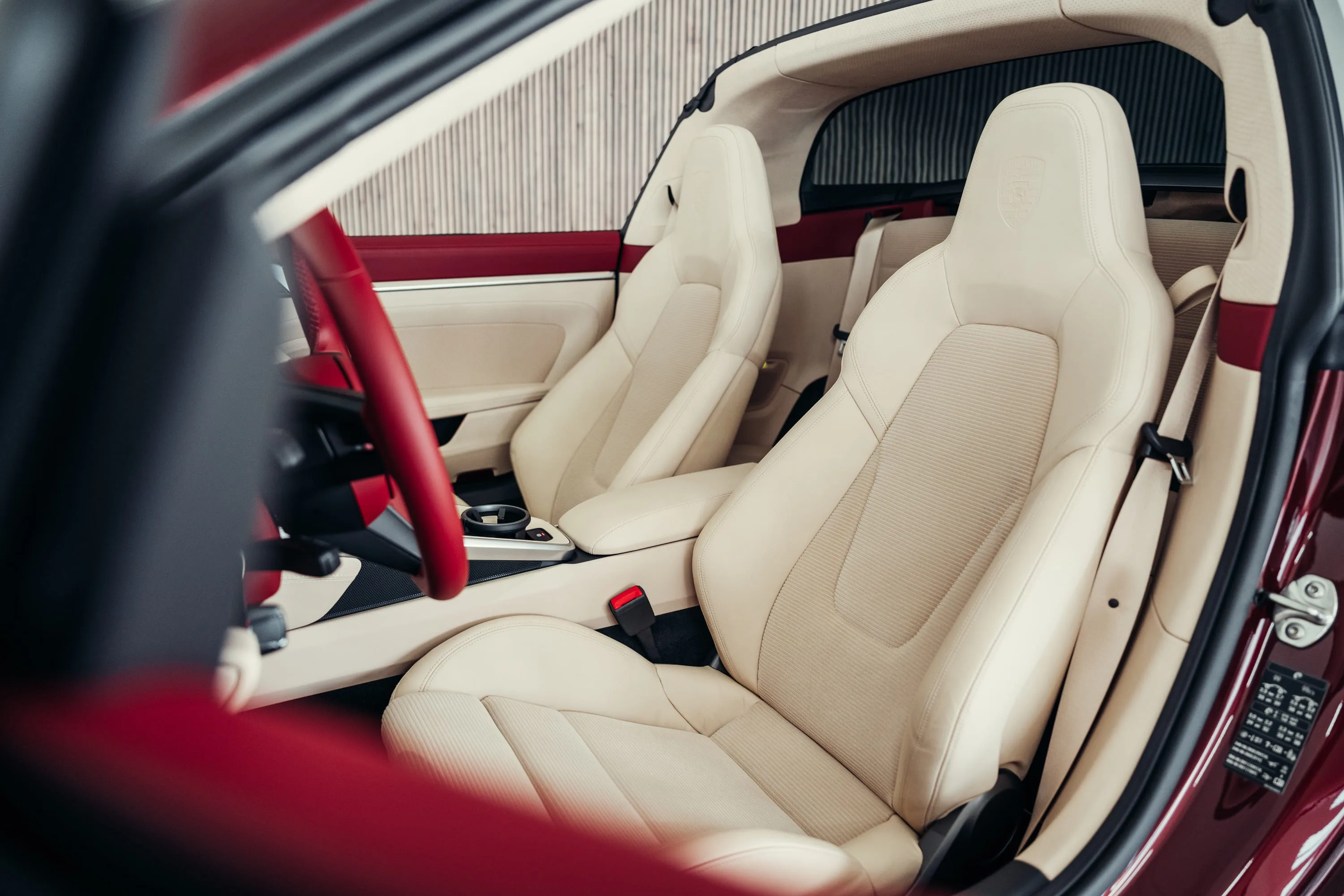 Porsche 911 Targa 4S Heritage Design