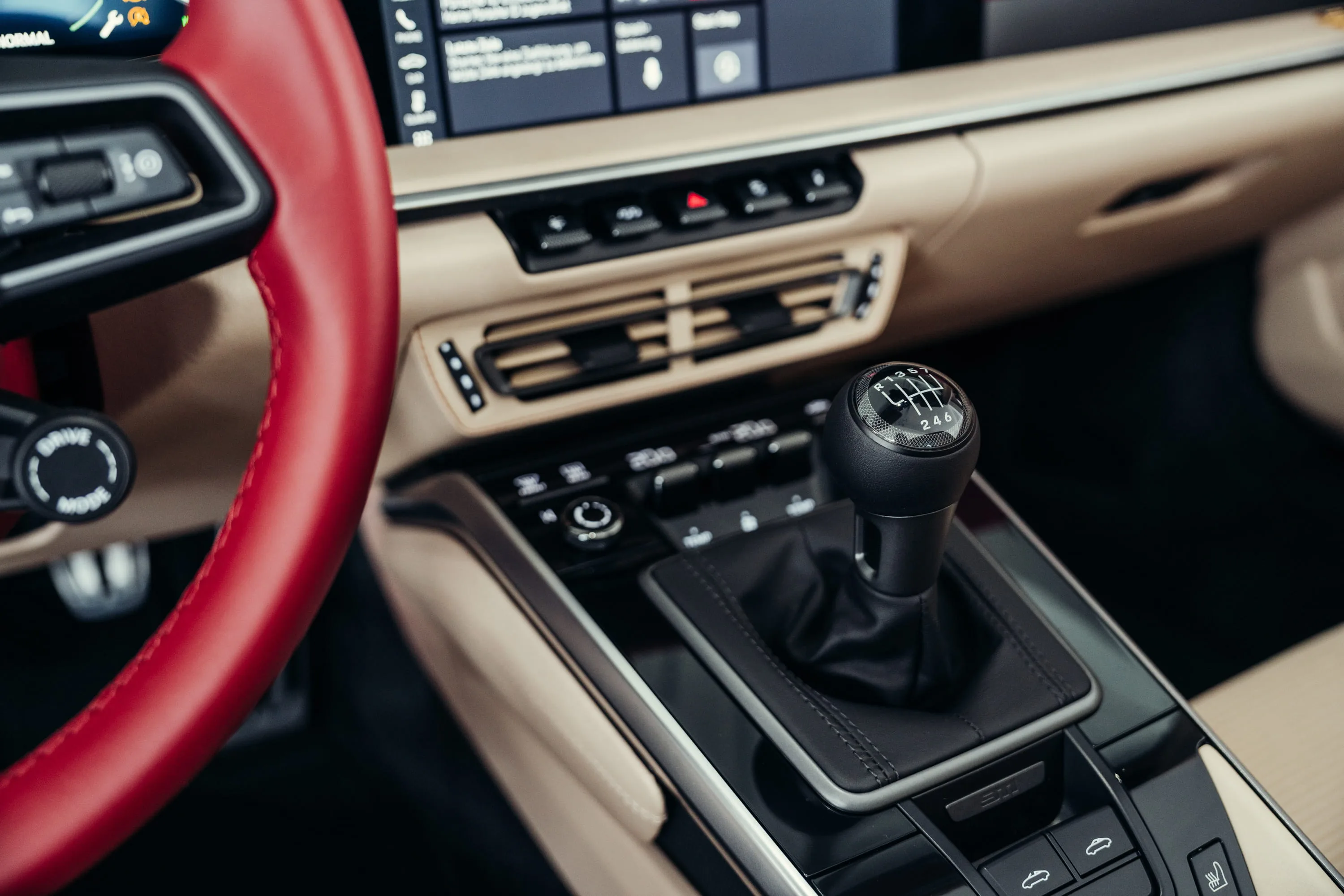 Porsche 911 Targa 4S Heritage Design