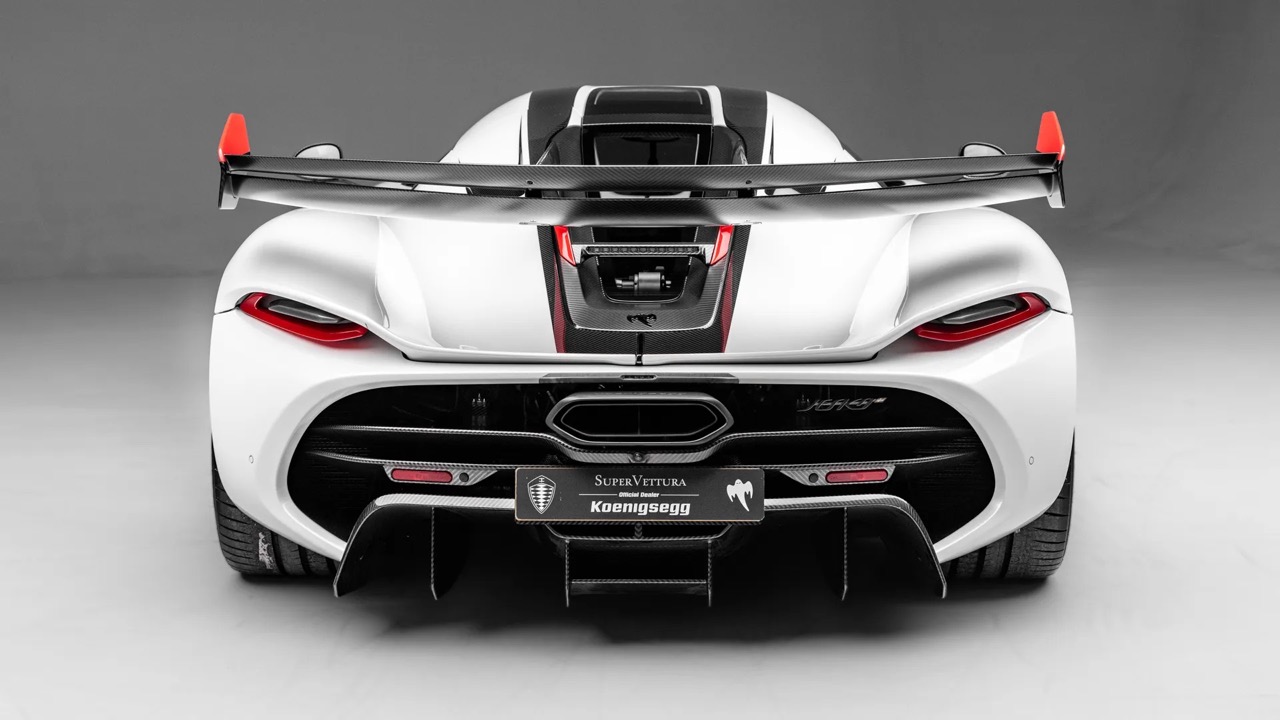 Koenigsegg Jesko Attack