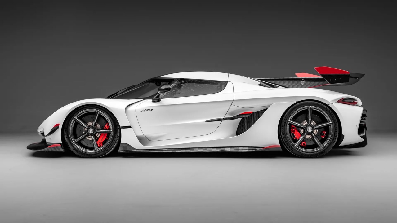 Koenigsegg Jesko Attack