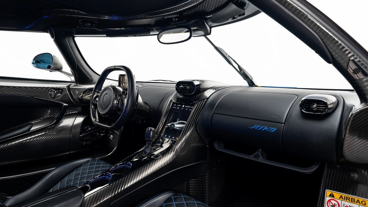 Koenigsegg Jesko Attack