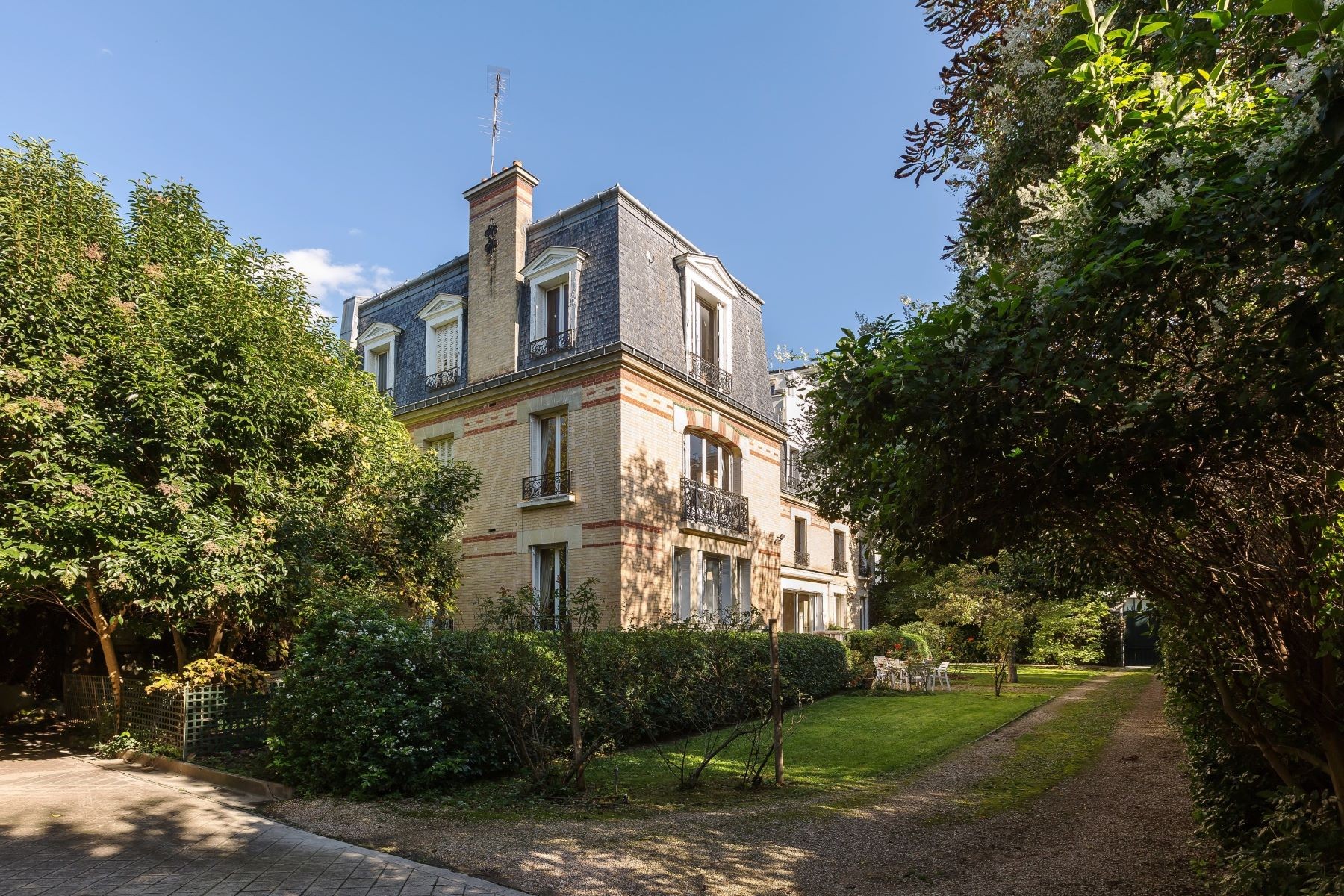 Luxury Homes For Sale — HYPERLUXE