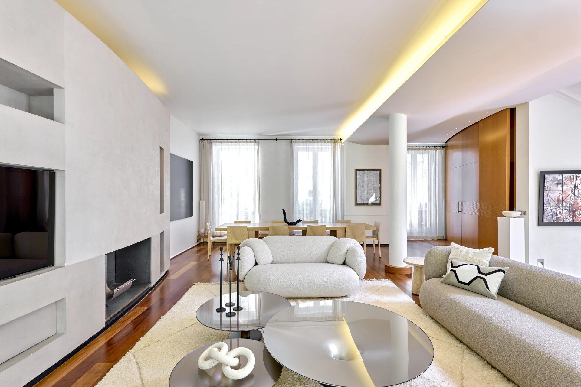 Private Mansion with Pool for sale in Paris 16th District