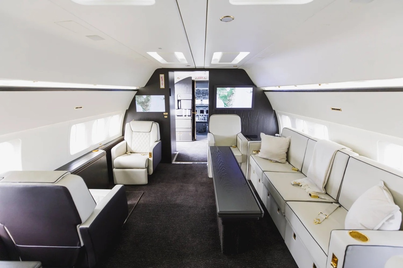 Boeing BBJ aft seating